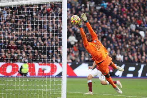 Kết quả Ngoại Hạng Anh: Thua ngược West Ham, Chelsea đứt mạch bất bại