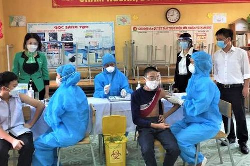 Thái Bình tiêm vaccine COVID-19 cho trẻ em từ 12-17 tuổi