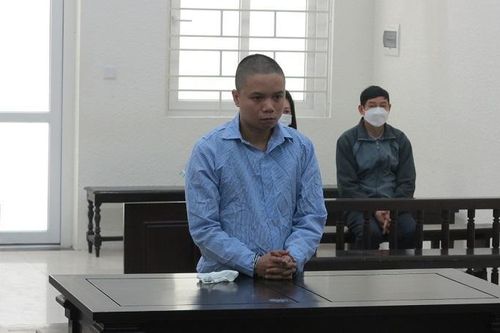 'Cò' khai báo hải quan vào tù vì những chiếc sừng tê giác
