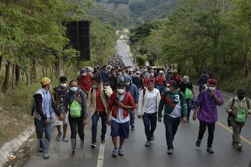 Mỹ và Mexico 'gieo cơ hội' giải bài toán di cư hóc búa