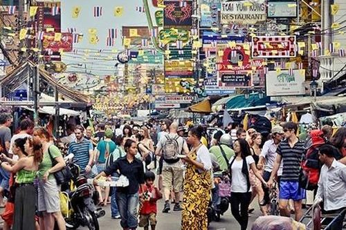 Thái Lan tiếp tục 'bơm' thêm tiền để thúc đẩy kinh tế phát triển