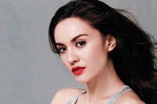 Mỹ nhân đánh đổi sự nghiệp làm 'vợ bé', sinh con cho tỷ phú sòng bạc