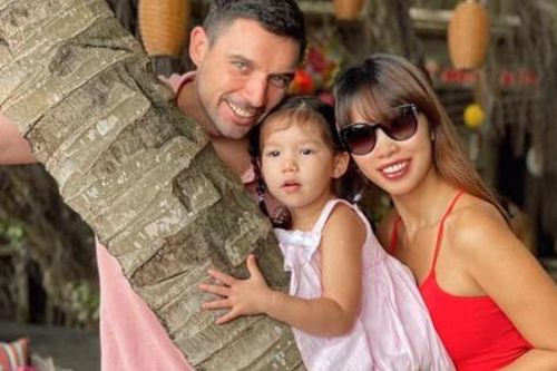 Siêu mẫu Hà Anh hạnh phúc sau 5 năm lấy chồng Tây và câu nói gây sốc 'thích thì tự đẻ'