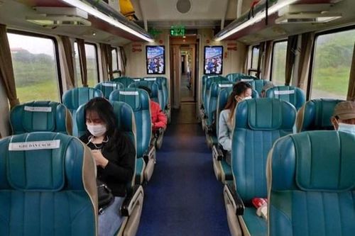 Kéo dài thời gian bán vé tàu nguyên khoang, nguyên toa