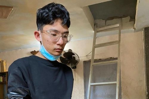 Mua bánh mì trở về, nam thanh niên bị bắn tử vong
