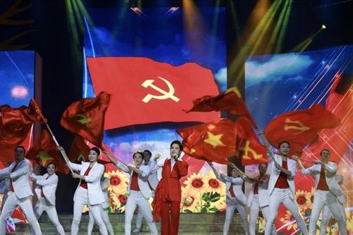 Những câu chuyện xúc động về 'khát vọng cống hiến'