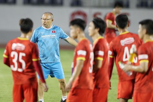 Việt Nam - Lào: Nhà đương kim vô địch khẳng định sức mạnh