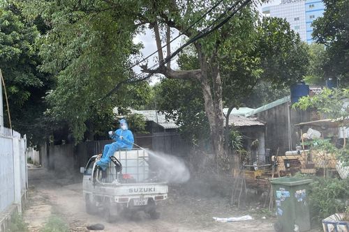 TP Hồ Chí Minh: 56 phường, xã tăng cấp độ dịch; Quận 4 chuyển lên 'vùng cam'