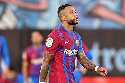Depay không hài lòng, sẵn sàng rời Barca trong tương lai gần
