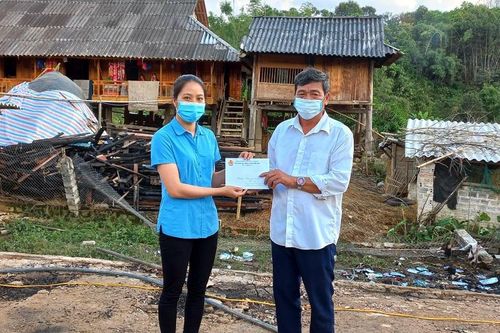 Các cấp công đoàn học và làm theo Bác