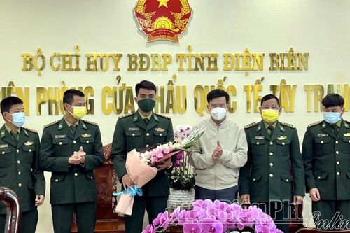 Khen thưởng Đồn Biên phòng Cửa khẩu Quốc tế Tây Trang phá thành công Chuyên án ĐB1121P và ĐB1221P