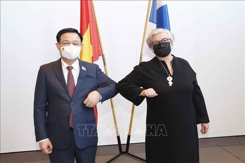 Chủ tịch Quốc hội Vương Đình Huệ gửi thư chúc mừng Quốc khánh Cộng hòa Phần LanTin khácChung tay phòng chống HIV/AIDS trong bối cảnh dịch COVID-19THÔNG BÁO NỘI DUNG, CHƯƠNG TRÌNH KỲ HỌP THỨ BẢY (KỲ HỌP THƯỜNG LỆ CUỐI NĂM 2021) HĐND TỈNH KHÓA XVII NHIỆM KỲ