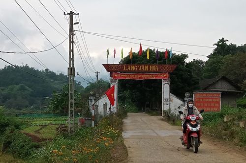 Thôn văn hóa bên sông
