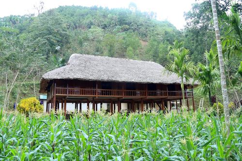 Cần gìn giữ nếp nhà sàn truyền thống