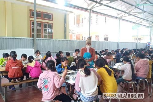Vệ sinh an toàn thực phẩm bếp ăn bán trú