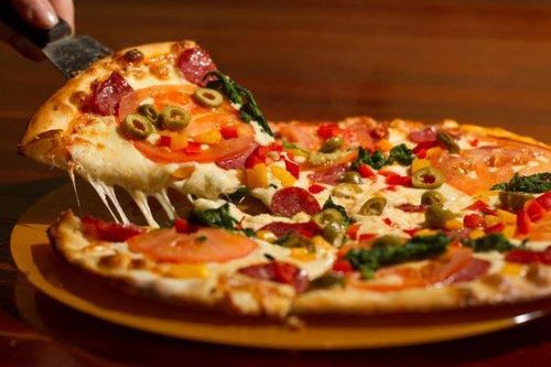 Câu chuyện thú vị về sự ra đời của món bánh pizza