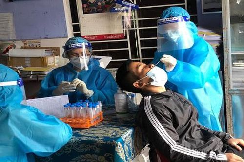 Thừa Thiên Huế thêm 67 ca mắc mới, triển khai mô hình tổ y tế lưu động
