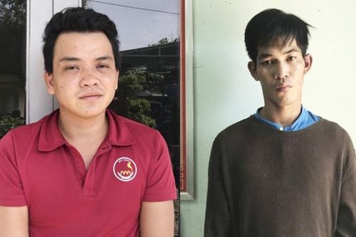 Cặp đôi bị người dân vây bắt vì hành vi cướp tài sản