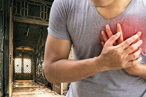 Du khách Malaysia chết vì 'thủng tim' khi đi tham quan nhà ma