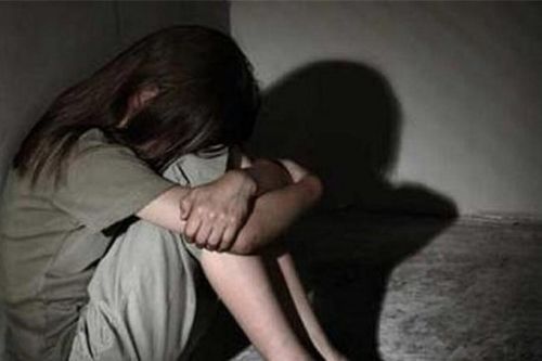 Nghệ An: Một thầy giáo tiểu học bị bắt để điều tra về hành vi dâm ô