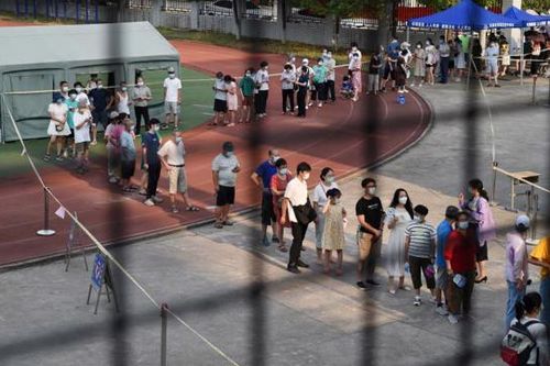 Chuyên gia lý giải nguyên nhân Trung Quốc không thể 'sống chung với Covid'