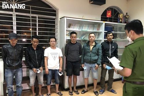 Triệt xóa nhóm đối tượng tổ chức đánh bạc quy mô lớn