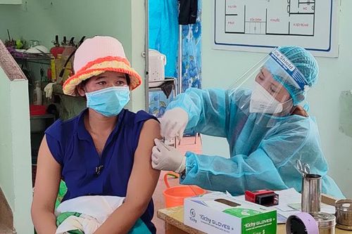 Đức Trọng tiêm vắc xin phòng Covid-19 đợt 27