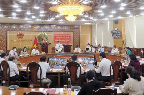 Đồng hành, sát cánh với người dân và doanh nghiệp