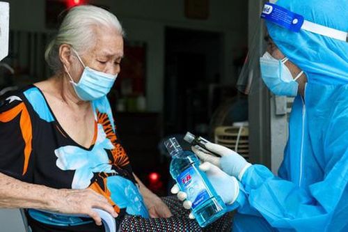 Hà Nội phân bổ khẩn 6.000 túi thuốc điều trị F0 tại nhà