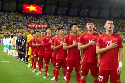 Nhạc sĩ Thế Hiển: 'Tắt Quốc ca vì bản quyền là không chấp nhận được'
