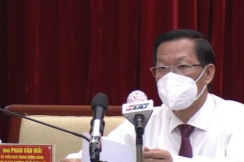 Chủ tịch UBND TP. HCM: Nhiều vấn đề triển khai 'chưa tròn', còn 'lúng túng' hay bị chùng lại