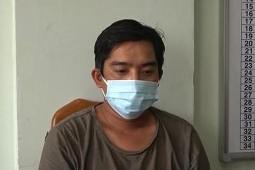 Vợ mới sinh, thanh niên vào quán cà phê đèn mờ để 'vui vẻ' rồi cướp tài sản