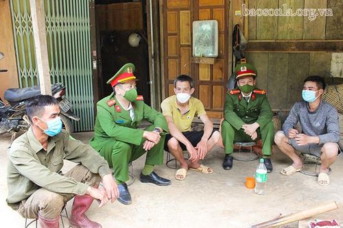 Giữ bình yên xã biên giới Tân Xuân