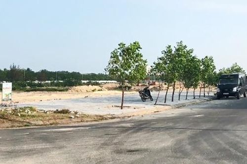 Biến đất công thành 'của trời cho'