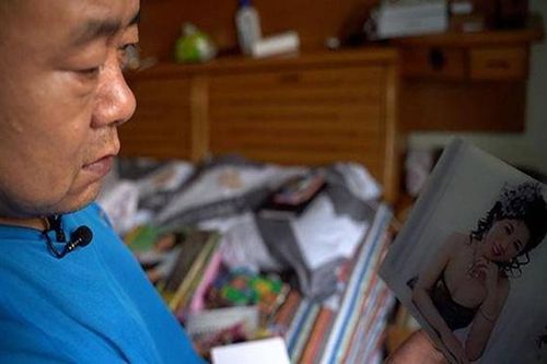 Đóng băng thi thể vợ chờ hồi sinh, người chồng bị mắng chửi khi có tình mới