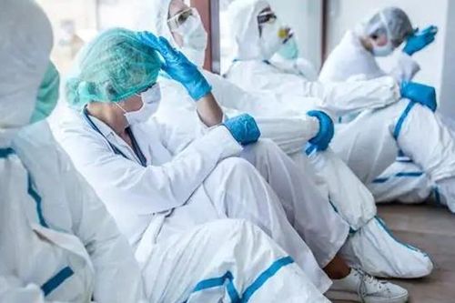 Giám đốc Sở Y tế TP.HCM: Nhân viên y tế kiệt sức, 8 tháng không được nghỉ ngơi