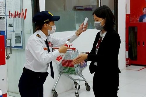 Phát hiện ca nghi COVID-19, siêu thị, trung tâm thương mại xử lý thế nào?