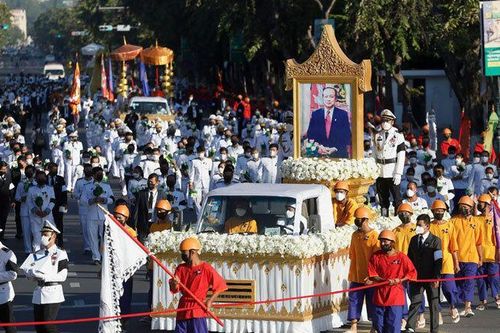 Người dân Campuchia dự lễ tang hoàng thân Norodom Ranariddh