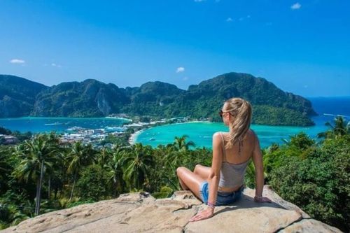 Hòn đảo Thái Lan hồi sinh nhờ đại dịch