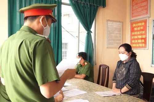 Hậu Giang: Bắt nguyên cán bộ ngân hàng lừa đảo chiếm đoạt 1,1 tỷ đồng