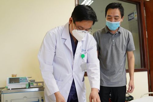 Phát hiện và loại bỏ khối u bạch huyết ở trẻ sơ sinh