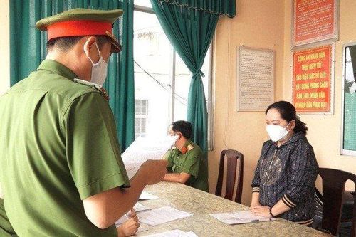 Bắt nguyên cán bộ Ngân hàng Phương Đông vì lừa đảo