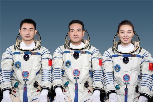 Lớp học trực tuyến đặc biệt từ bên ngoài không gian