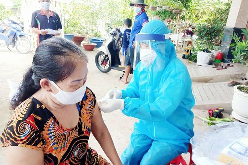 Ngày 9-12: An Giang ghi nhận 355 ca mắc COVID-19, điều trị khỏi bệnh 584 ca