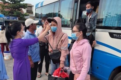 Kinh tế Xây dựng - Giao thông Tuyến xe buýt Huế-Đà Nẵng hoạt động trở lại