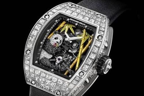 Người giúp việc trộm đồng hồ trị giá 3,5 tỷ đồng của chủ nhà