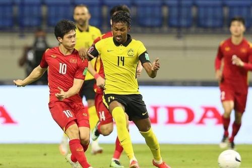 BLV Quang Huy: 'Tuyển Việt Nam đang giấu bài trước Malaysia'