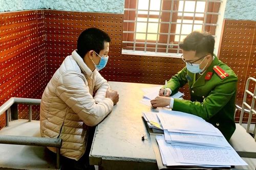 Bắc Giang: Khởi tố 2 tài xế làm giả giấy xét nghiệm COVID-19