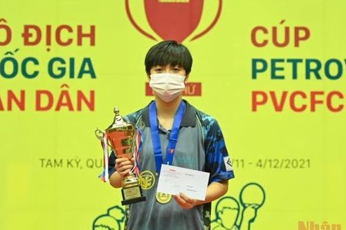 Từ cô gái mồ côi cha đến nhà vô địch bóng bàn quốc gia
