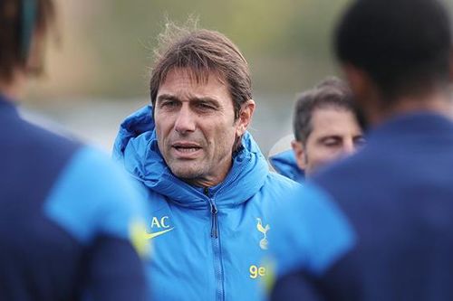 Ngoại hạng Anh: Tottenham đối diện với lịch thi đấu ác mộng vì Covid-19